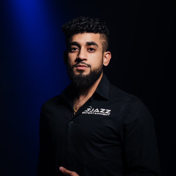 Gurjeev, DJ and MC at DJ Jazz Entertainment